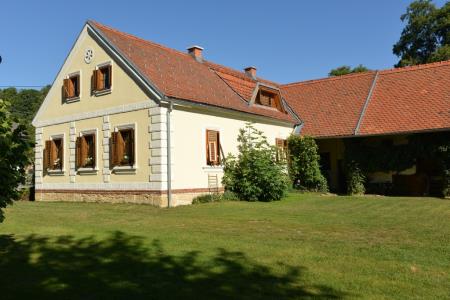 Vrečičeva domačija